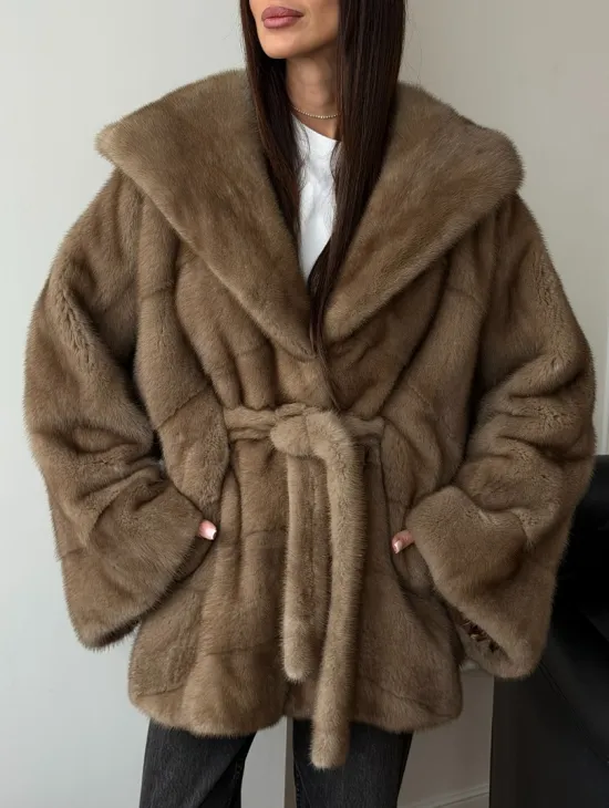 Норковая шуба пастель с капюшоном