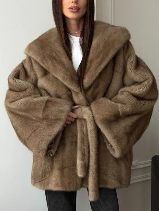 Норковая шуба пастель с капюшоном