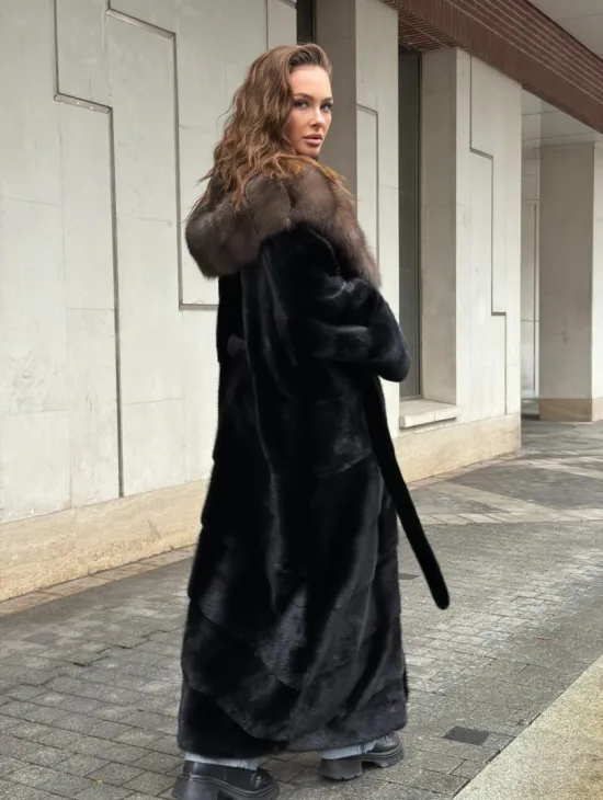 Длинная норковая шуба - кимоно с капюшоном куница
