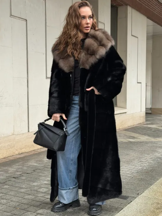 Длинная норковая шуба - кимоно с капюшоном куница