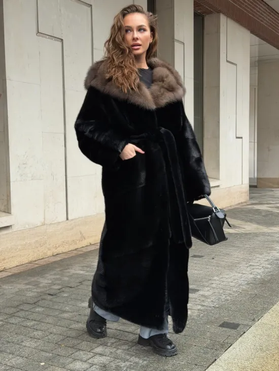 Длинная норковая шуба - кимоно с капюшоном куница