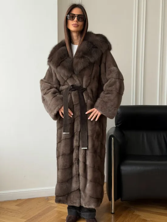 Шуба-кимоно с капюшоном куница