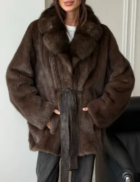 Полушубок норковый летучая мышь с воротником куницы