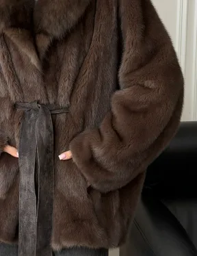 Полушубок норковый летучая мышь с воротником куницы