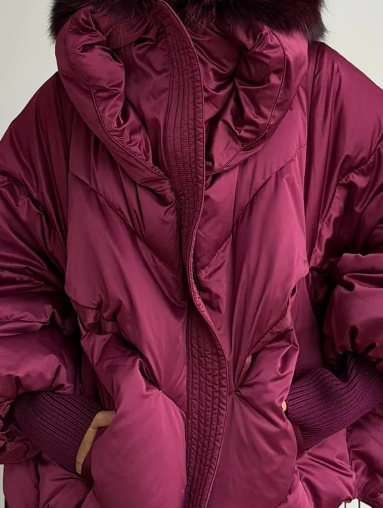 Пуховик с мехом чернобурки