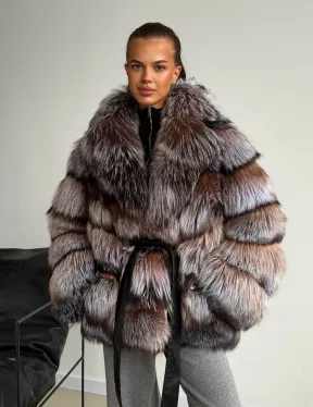 Шуба из меха лисы блюфрост