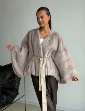 Женская шуба в стиле 