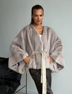 Женская шуба в стиле 