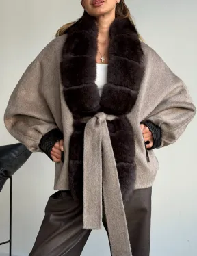 Пальто с мехом финского песца