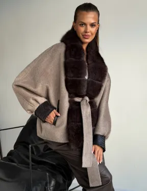 Пальто с мехом финского песца