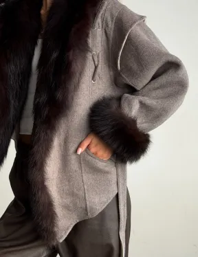 Пальто с мехом фишера