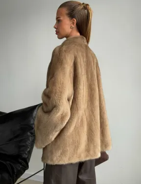 Норковый полушубок V-образный воротник