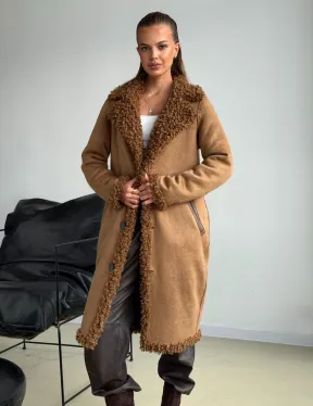 Коричневая двухсторонняя дубленка из экомеха