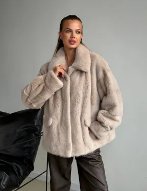 Короткая норковая шуба в цвете нюд