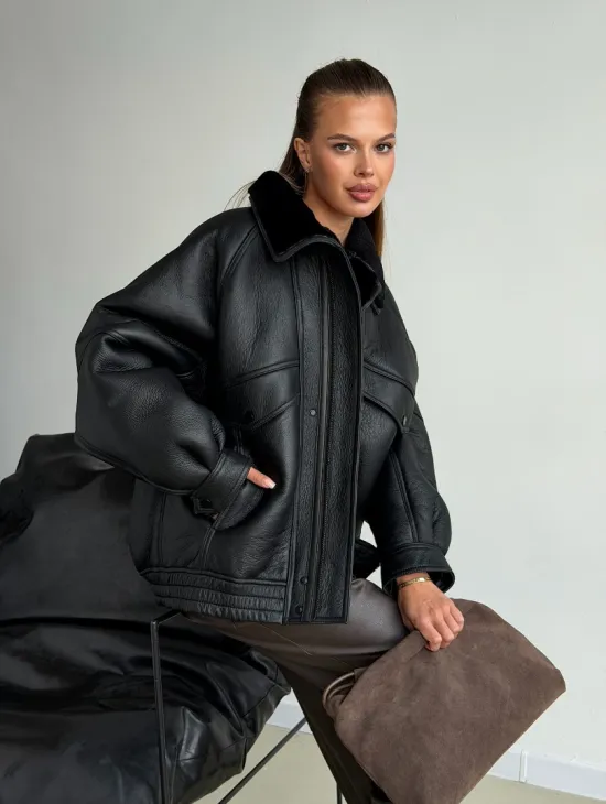 Черная натуральная дубленка из овчины