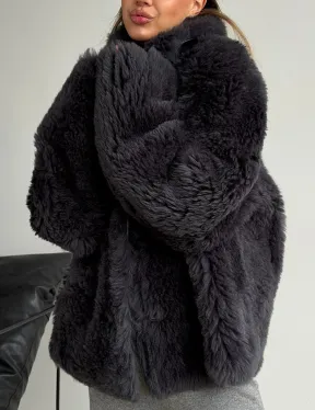 Короткая дубленка из овчины тиградо