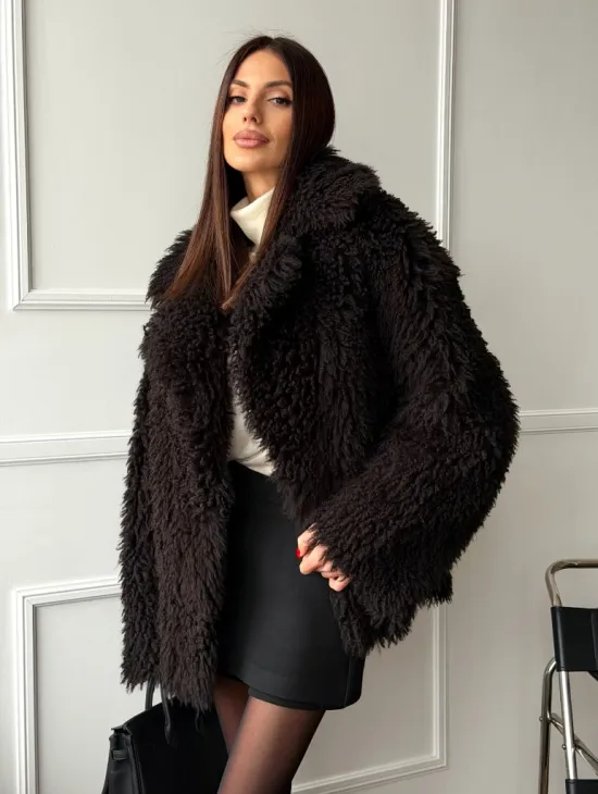 Коричневая дубленка из меха Тиградо