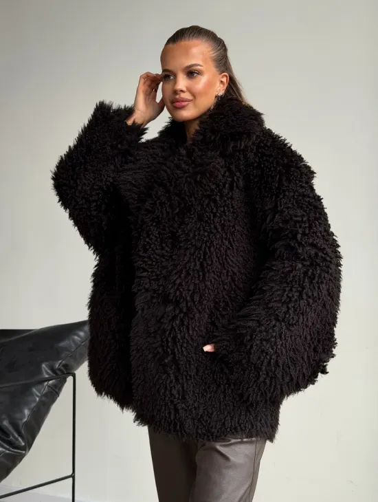 Коричневая дубленка из меха Тиградо