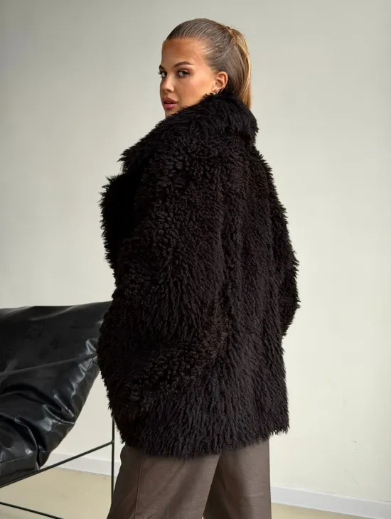 Коричневая дубленка из меха Тиградо