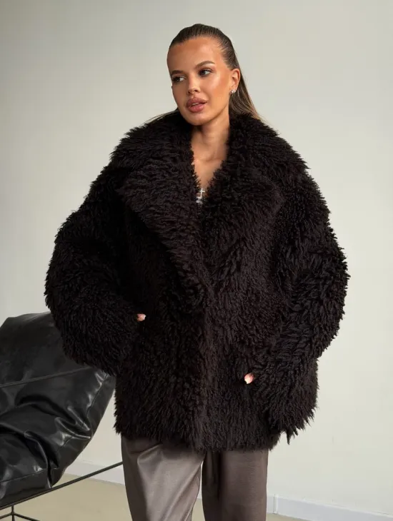 Коричневая дубленка из меха Тиградо