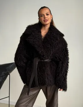 Коричневая дубленка из меха Тиградо