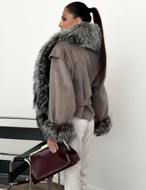 Полупальто с мехом чернобурки