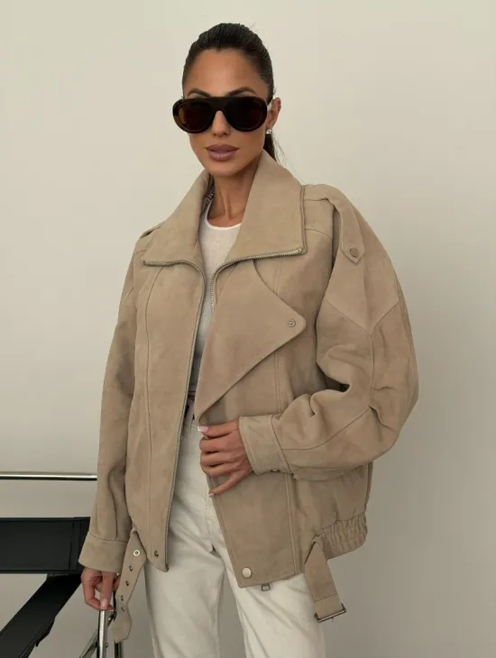 Современная куртка из замшевой кожи