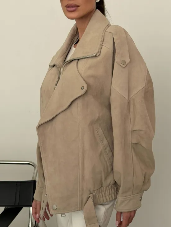 Современная куртка из замшевой кожи