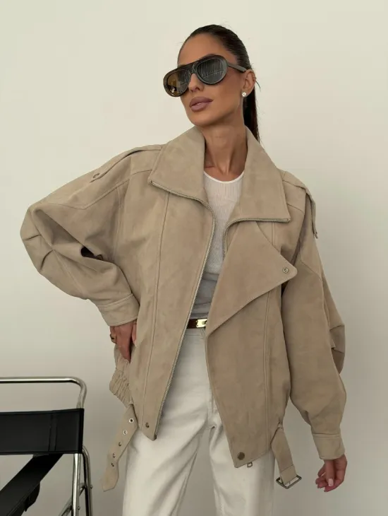 Современная куртка из замшевой кожи