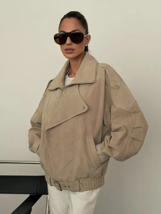 Современная куртка из замшевой кожи