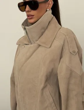 Современная куртка из замшевой кожи