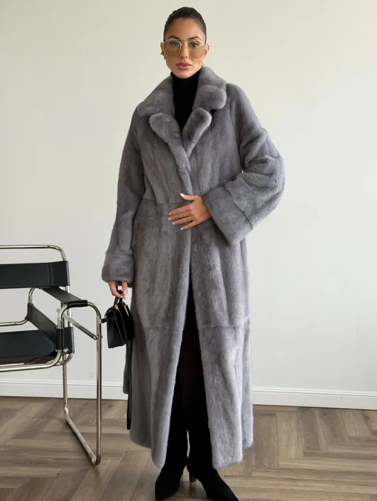 Голубая норковая шуба