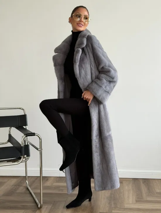 Голубая норковая шуба