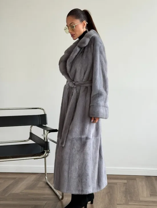 Голубая норковая шуба