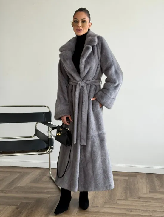 Голубая норковая шуба