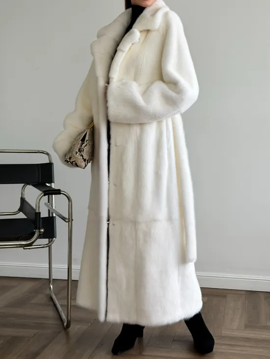 Белая норковая шуба в пол