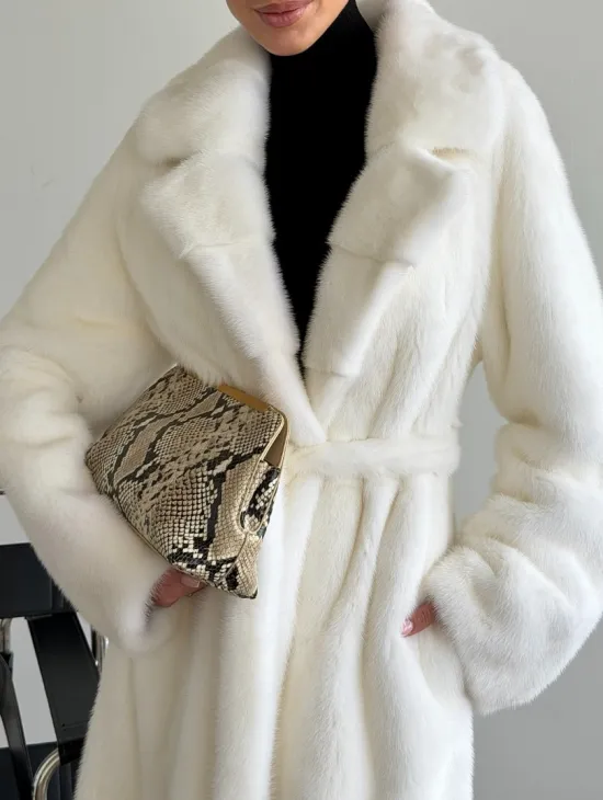 Белая норковая шуба в пол