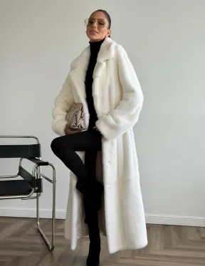 Белая норковая шуба в пол