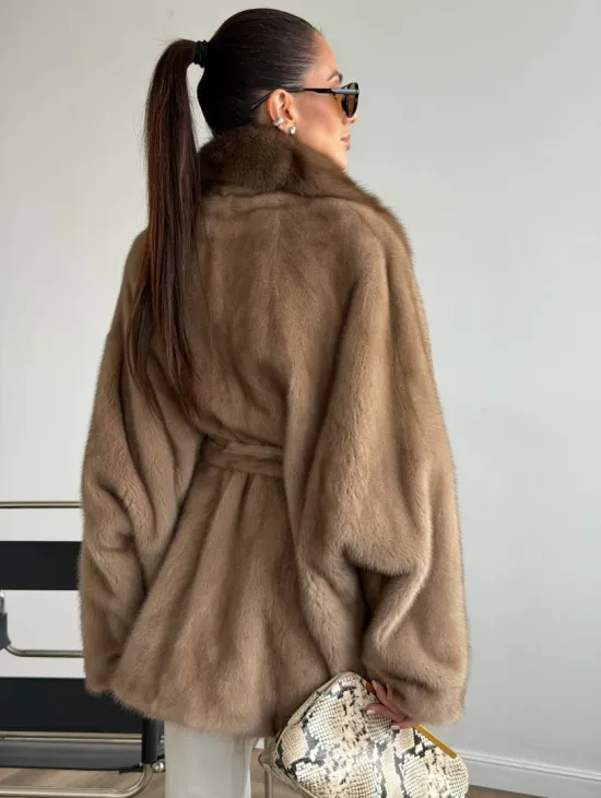 Шуба норковая с воротником куница - летучая мышь