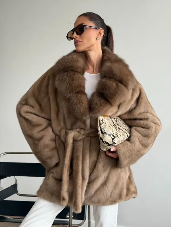 Шуба норковая с воротником куница - летучая мышь