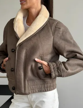 Короткая дубленка - воротник шаль