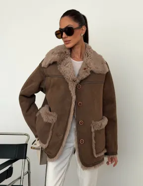 Коричневая замшевая дубленка на мехе тиградо