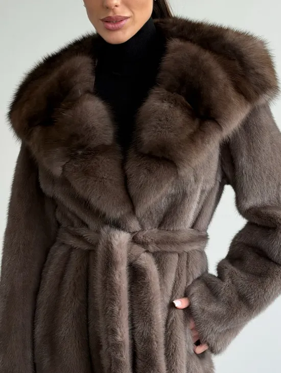 Шуба норковая длинная с капюшоном