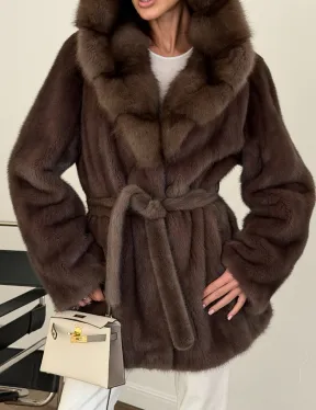 Коричневый норковый полушубок с мехом куницы