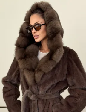 Коричневый норковый полушубок с мехом куницы