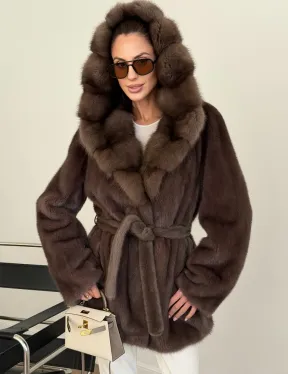 Коричневый норковый полушубок с мехом куницы
