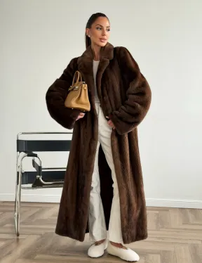 Прямая шуба из норки с поясом