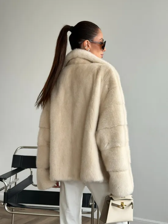 Женский норковый полушубок