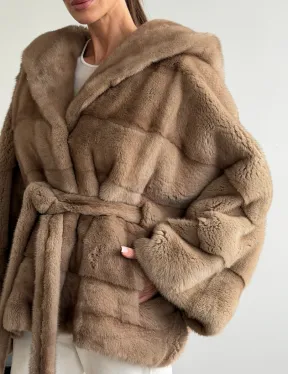 Норка пастель с капюшоном - летучая мышь