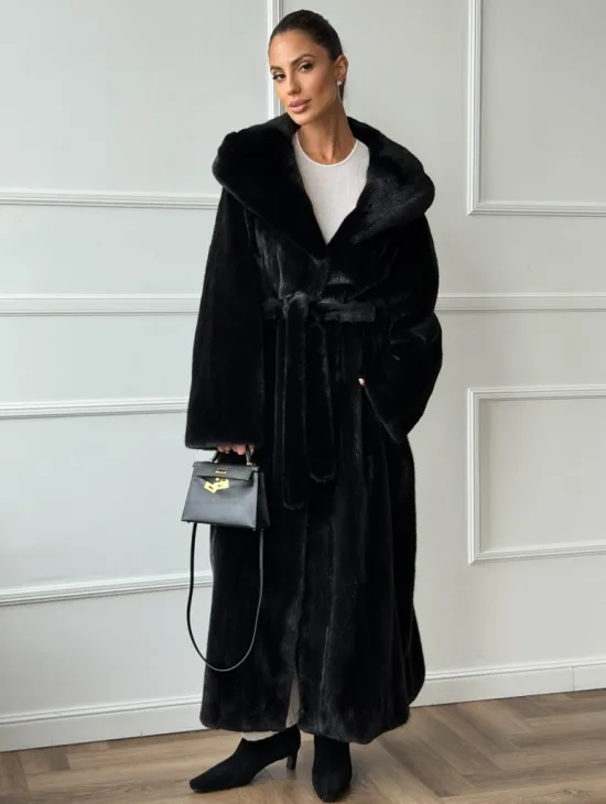 Чёрная норковая шуба модель «кимоно» с капюшоном кобра